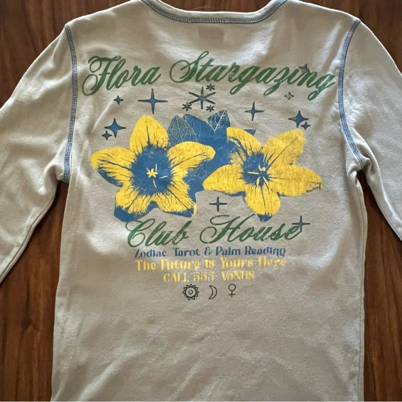 Urban Outfitters Floral Stargaze Clubhouse Long Sleeve Cropped Tee size small - Picture 9 of 12